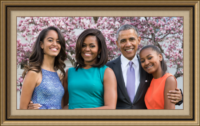 image-992928-The_Obama_Family_2015_I_Frame-9bf31.w640.png